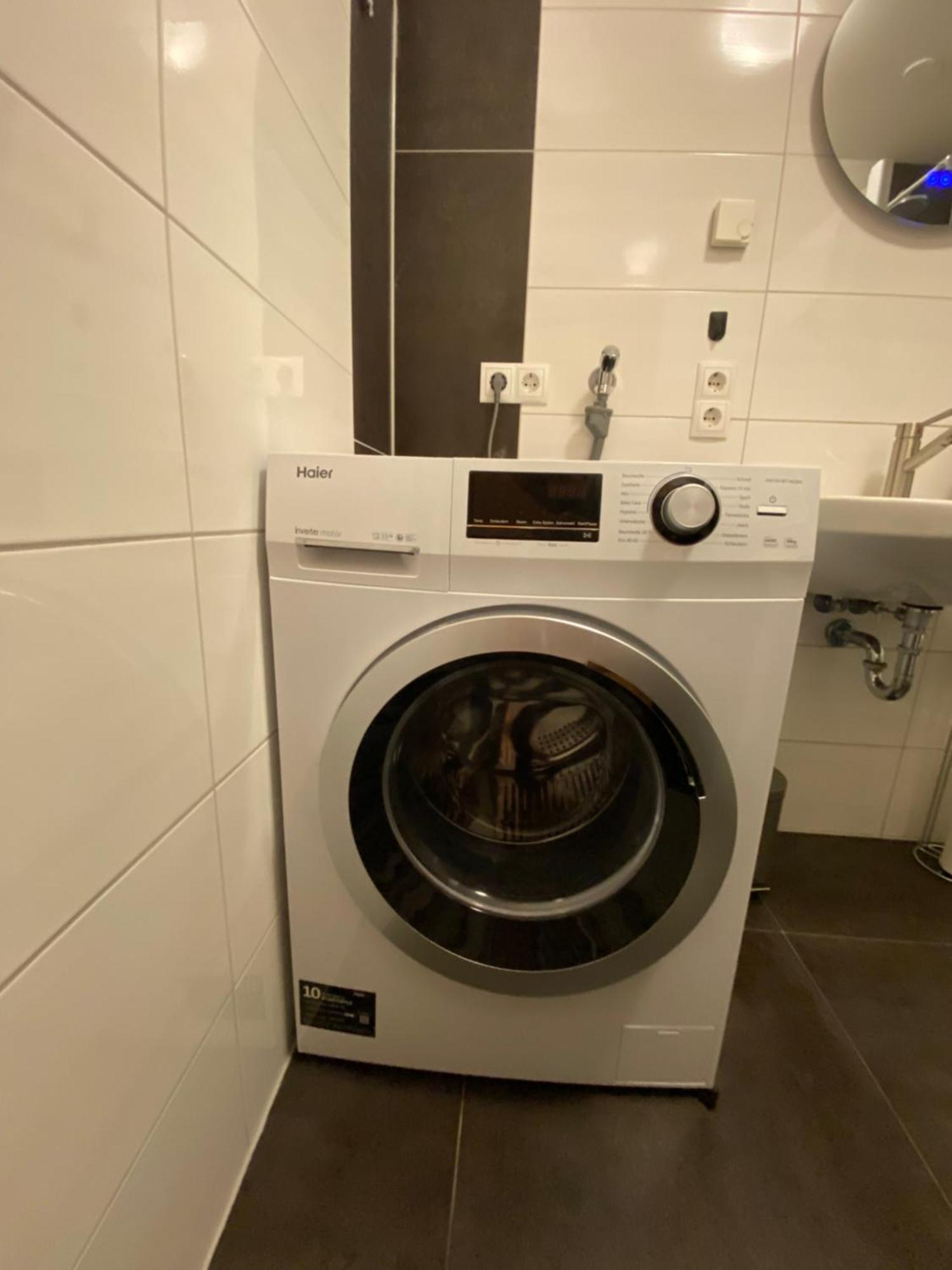 Gross, Modern, Vollausgestattet, Gemuetlich Mit Kueche Und Parkplatz Fuer Urlaub Oder Business Apartment Kettig Exterior photo