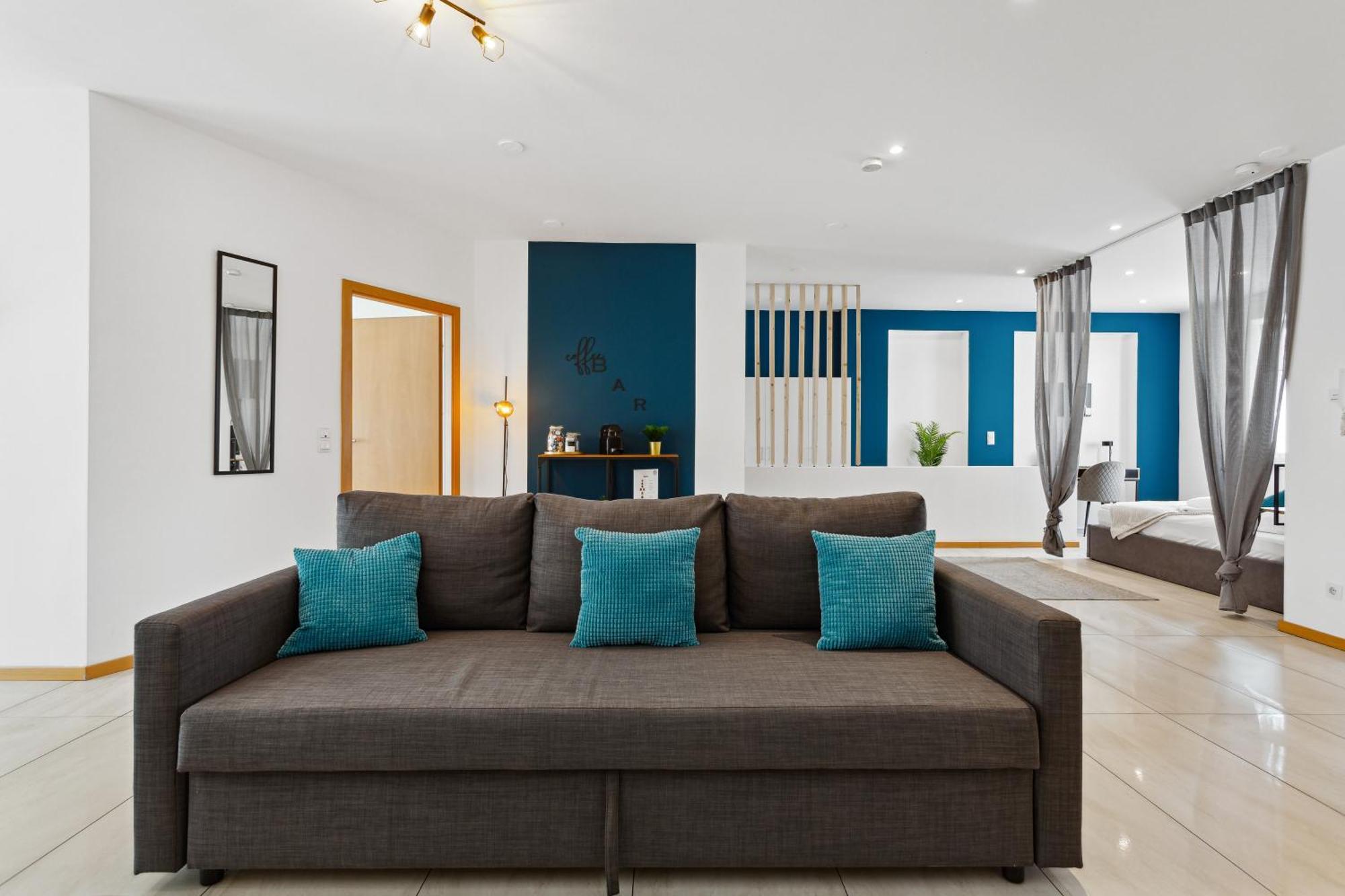 Gross, Modern, Vollausgestattet, Gemuetlich Mit Kueche Und Parkplatz Fuer Urlaub Oder Business Apartment Kettig Exterior photo