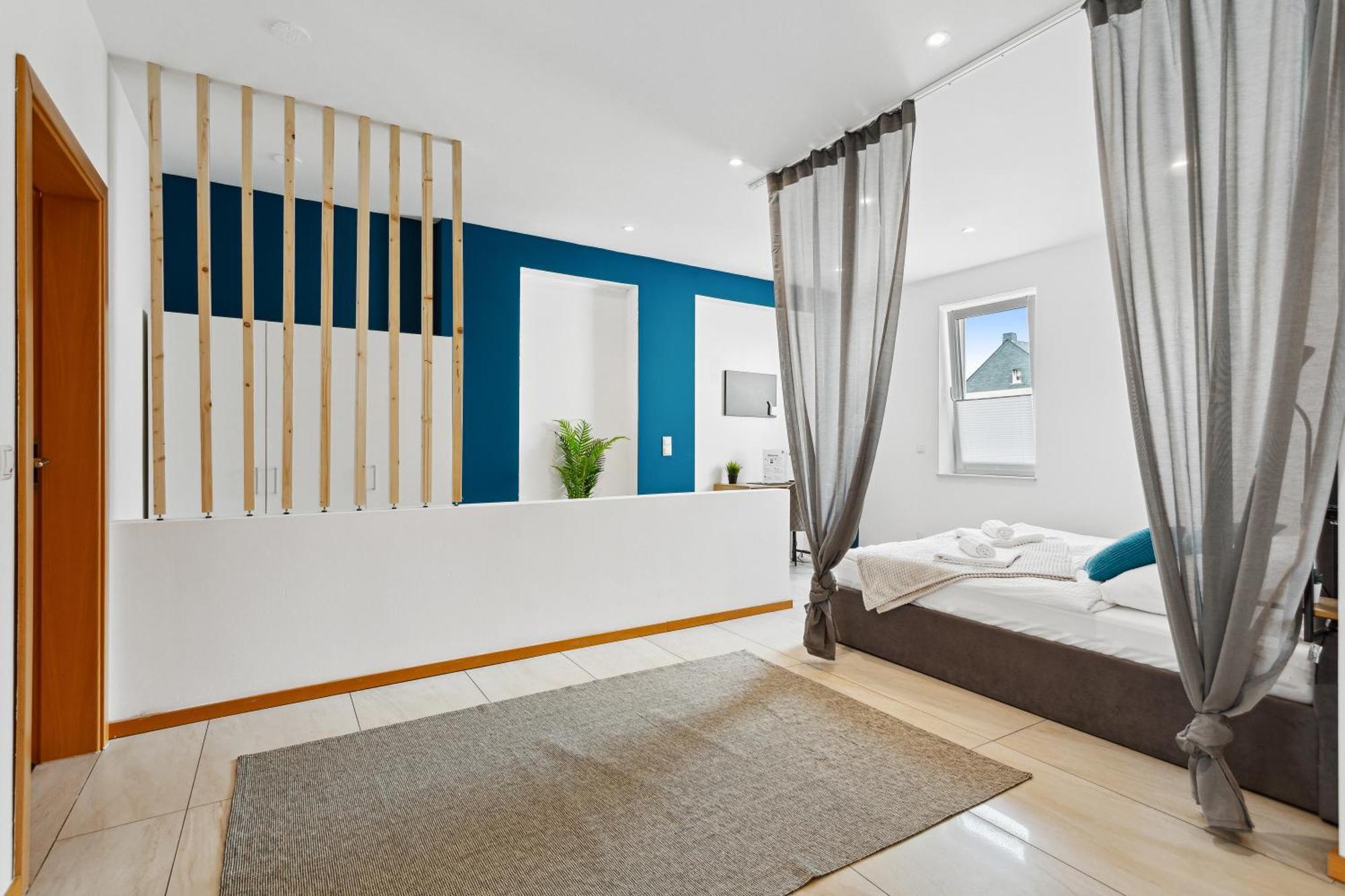 Gross, Modern, Vollausgestattet, Gemuetlich Mit Kueche Und Parkplatz Fuer Urlaub Oder Business Apartment Kettig Exterior photo