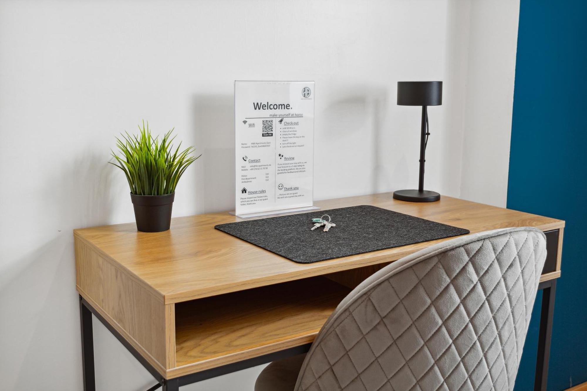Gross, Modern, Vollausgestattet, Gemuetlich Mit Kueche Und Parkplatz Fuer Urlaub Oder Business Apartment Kettig Exterior photo